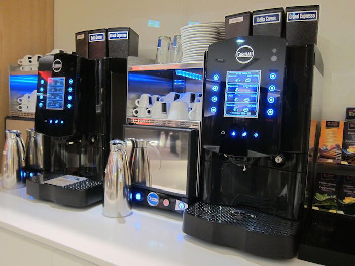 Air-Canada-Lounge-Frankfurt-27