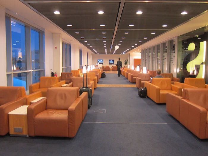 Lufthansa-Senator-Lounge-Frankfurt-15