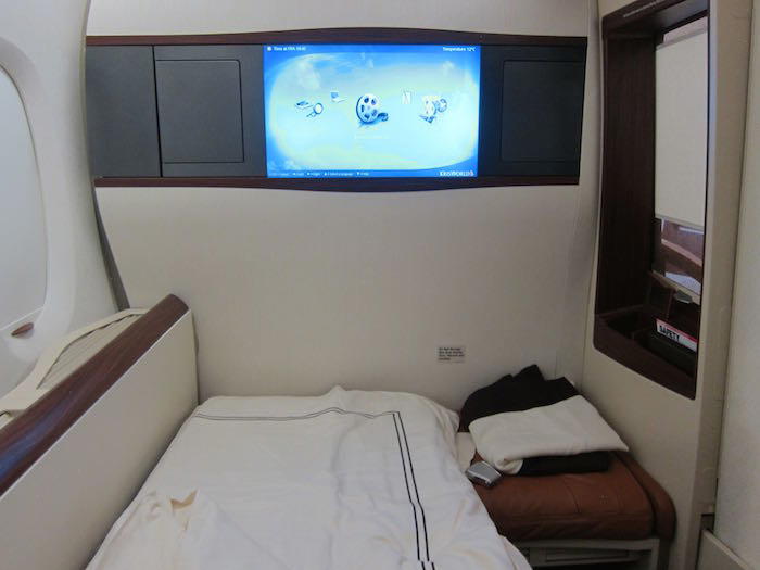Singapore-Airlines-A380-Suites-50