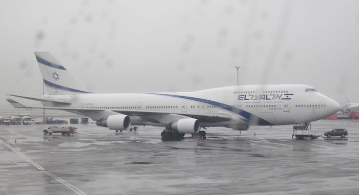 Singapore-Airlines-A380-Suites-60
