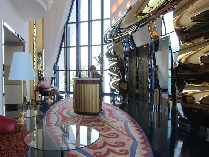 Burj-Al-Arab-Afternoon-Tea-12
