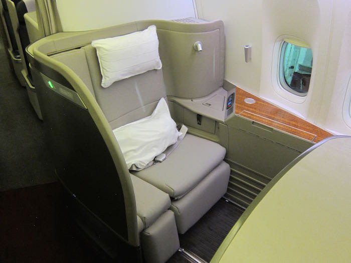 Cathay-Pacific-First-Class-4