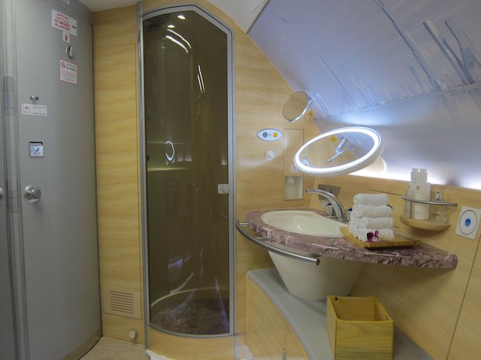 Emirates-A380-First-Class-079