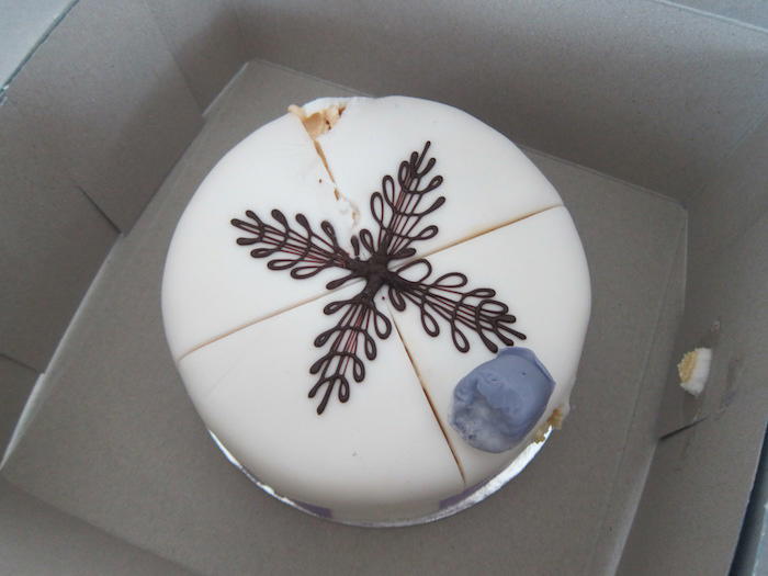 Emirates-Cake