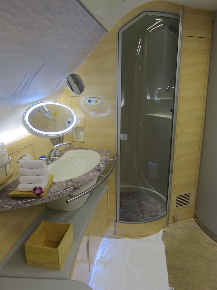 Emirates-First-Class-A380-Singapore-35