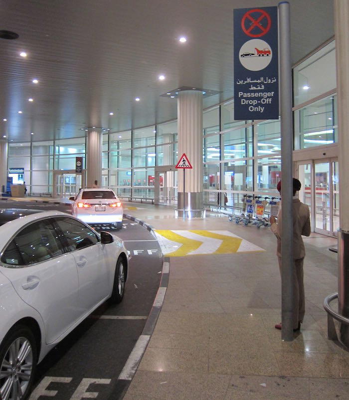 Emirates-First-Class-Lounge-Dubai-01