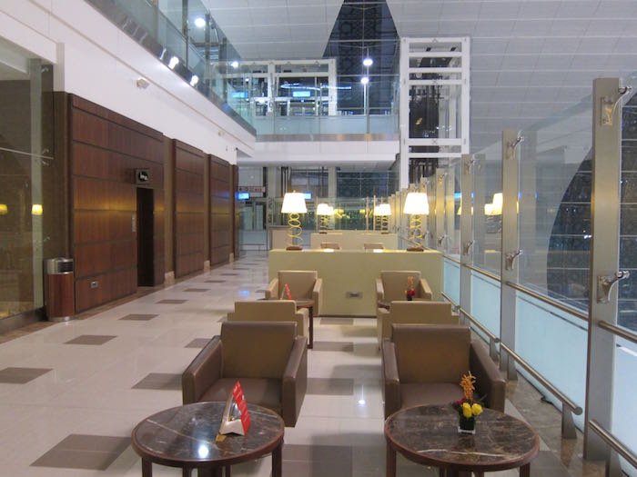 Emirates-First-Class-Lounge-Dubai-20