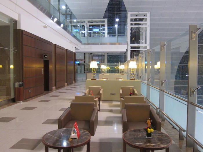 Emirates-First-Class-Lounge-Dubai-20
