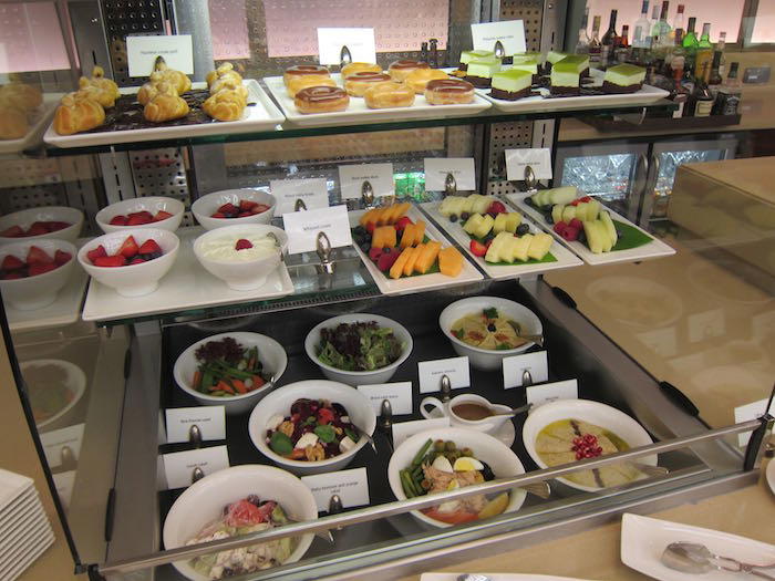 Emirates-First-Class-Lounge-Dubai-32