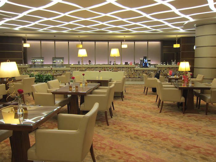 Emirates-First-Class-Lounge-Dubai-38