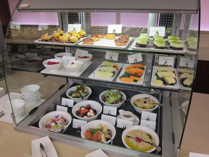 Emirates-First-Class-Lounge-Dubai-39