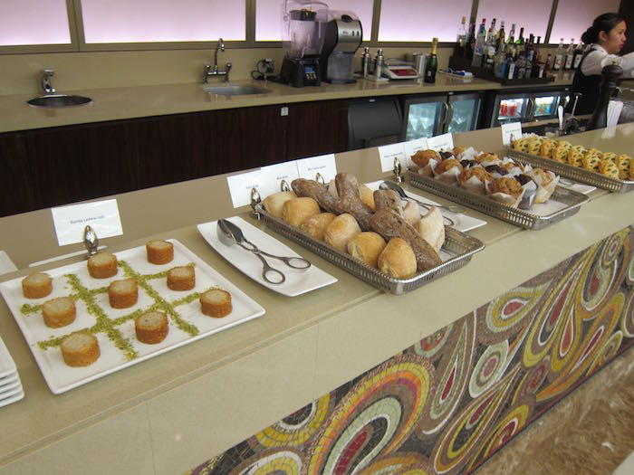 Emirates-First-Class-Lounge-Dubai-41