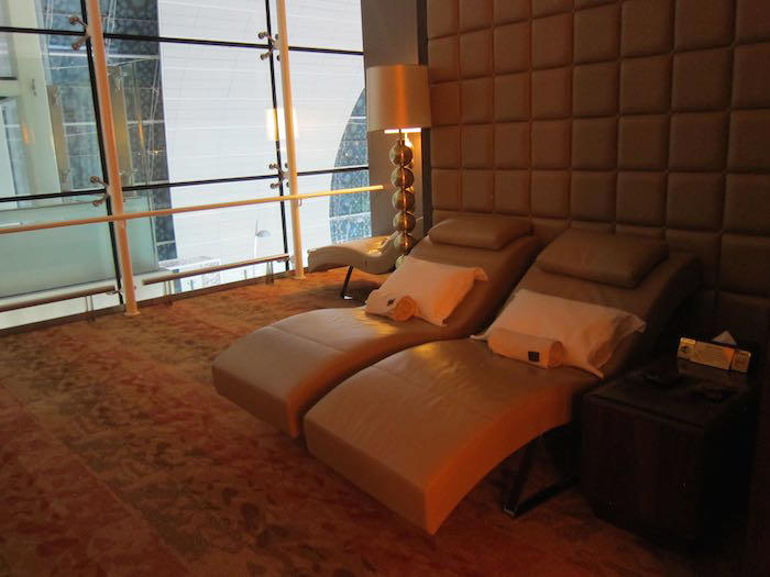 Emirates-First-Class-Lounge-Dubai-44
