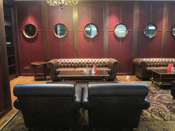 Emirates-First-Class-Lounge-Dubai-51