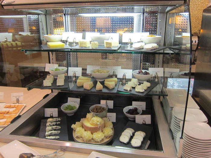 Emirates-First-Class-Lounge-Dubai-52