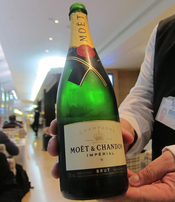Emirates-First-Class-Lounge-Dubai-70