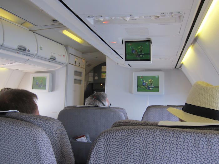 Qantas-737-Business-Class-19