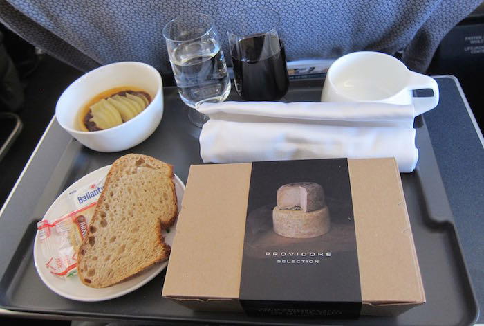 Qantas-737-Business-Class-20