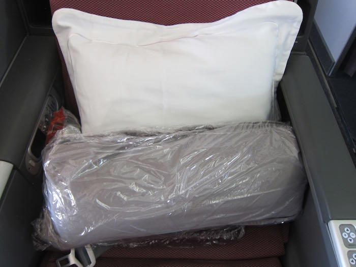 Qantas-747-Business-Class-09