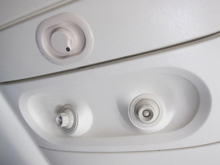 Qantas-747-Business-Class-12