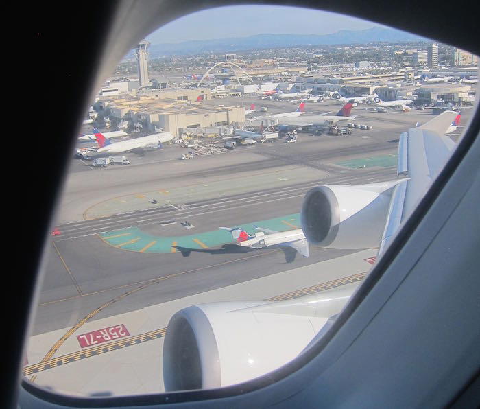Qantas-747-Business-Class-23