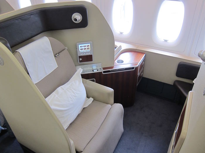 Qantas-A380-First-Class-04