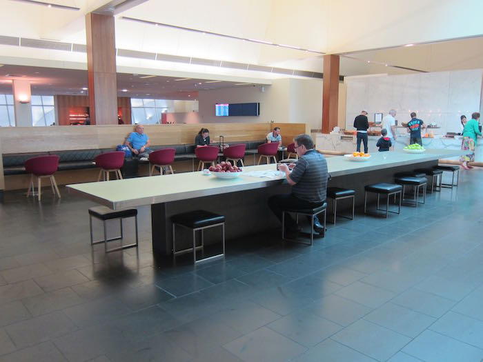 Qantas-Club-Melbourne-Airport-12