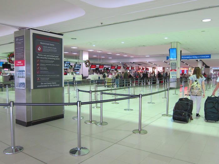 Qantas-First-Lounge-Sydney-03