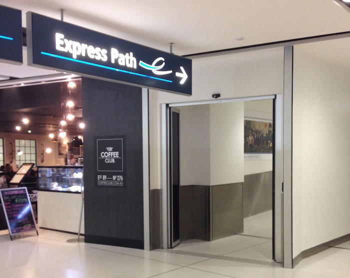 Qantas-First-Lounge-Sydney-07