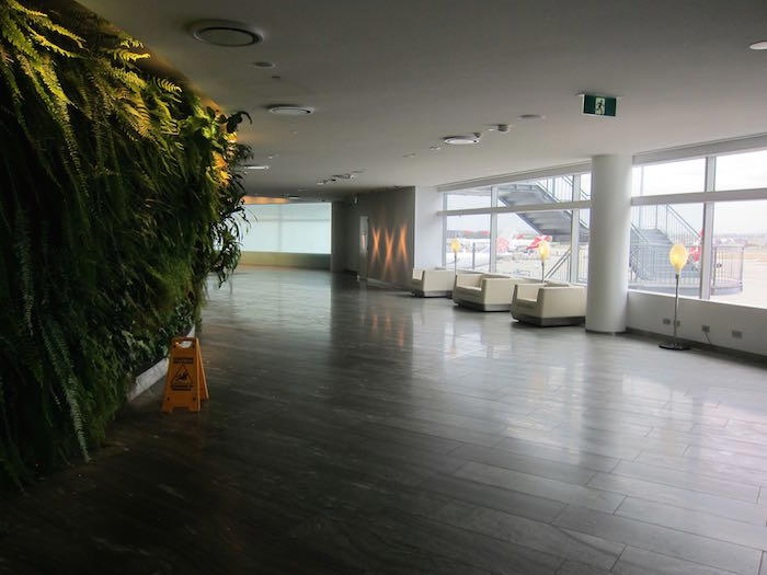 Qantas-First-Lounge-Sydney-12