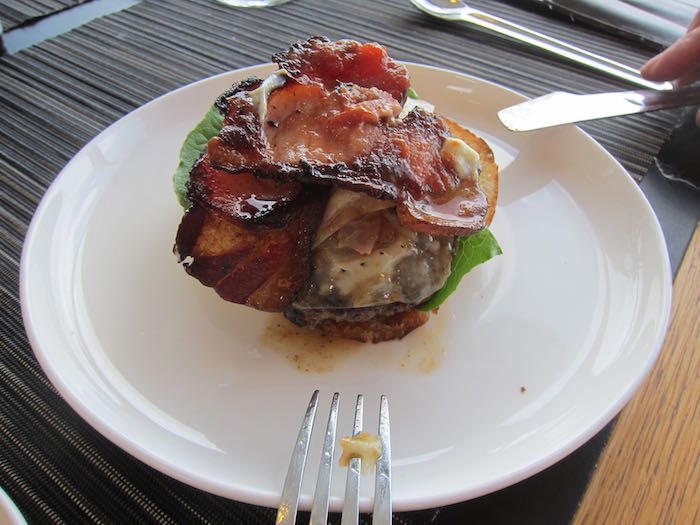 Qantas-First-Lounge-Sydney-47