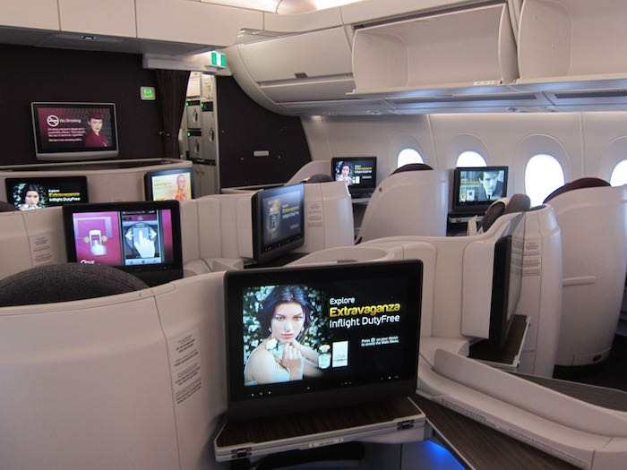 Qatar-Airways-A350-Business-Class-07