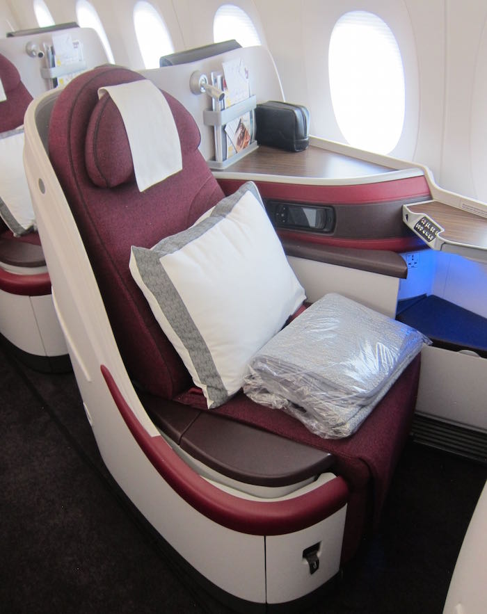 Qatar-Airways-A350-Business-Class-09