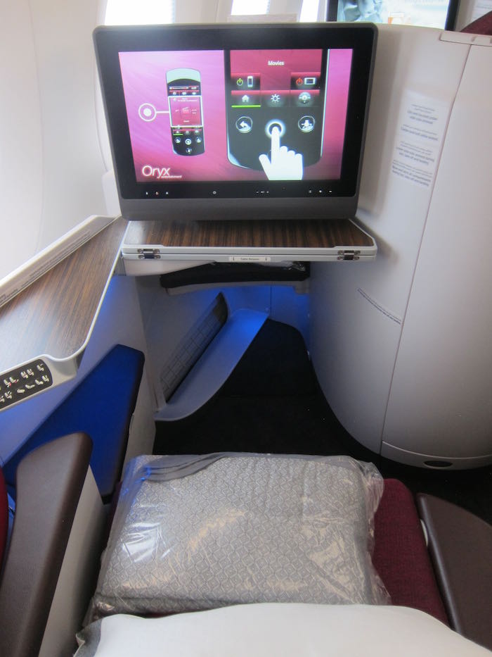 Qatar-Airways-A350-Business-Class-10