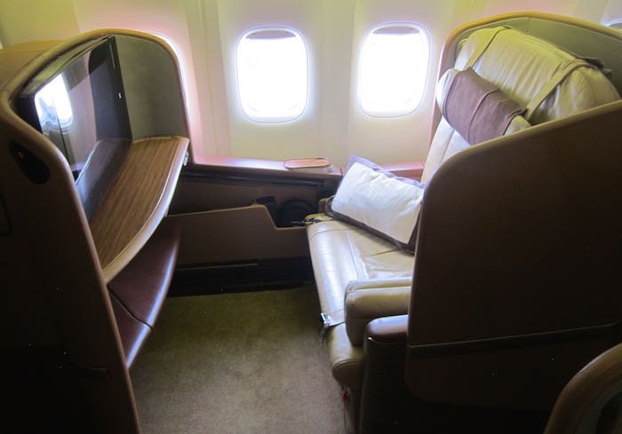 Singapore-Airlines-777-First-Class-01