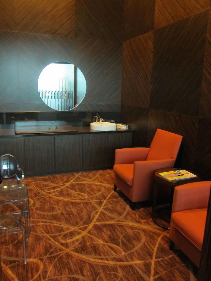 Singapore-Airlines-Private-Room-20