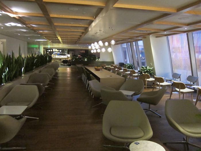 oneworld-lounge-LAX-10