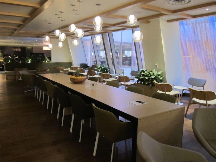 oneworld-lounge-LAX-11