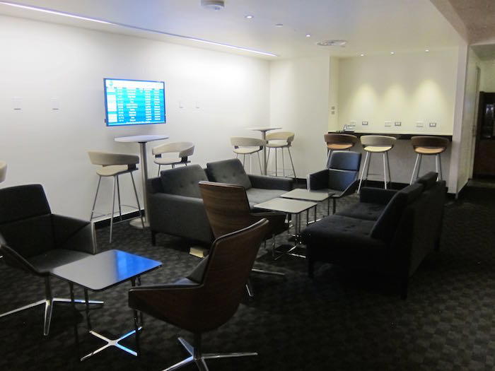 oneworld-lounge-LAX-18