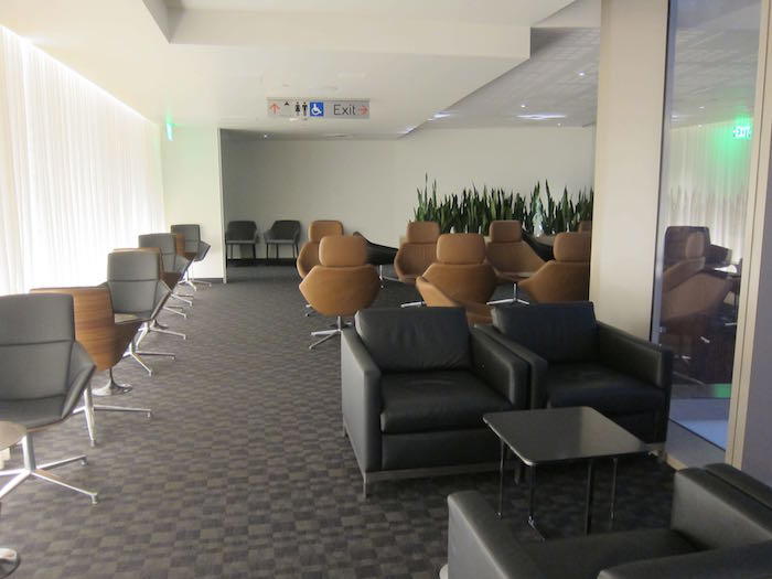 oneworld-lounge-LAX-20