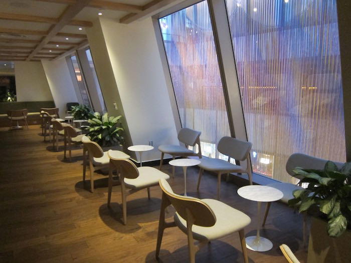 oneworld-lounge-LAX-23