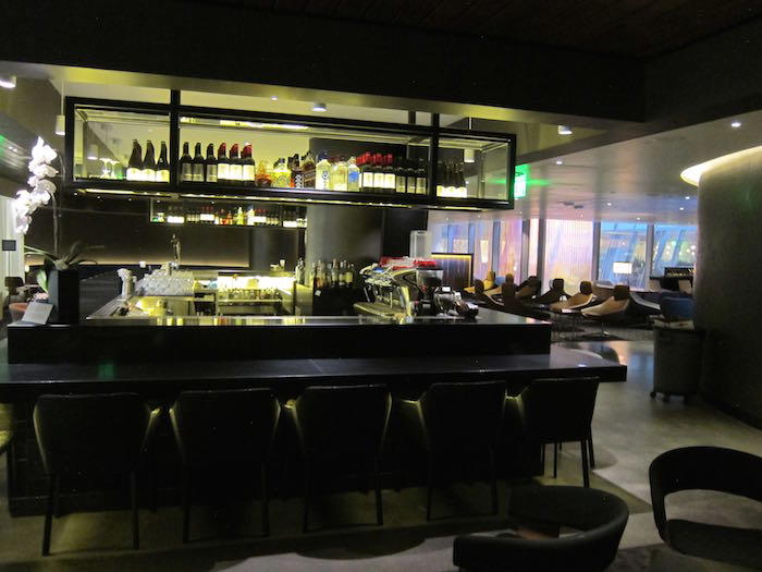 oneworld-lounge-LAX-31