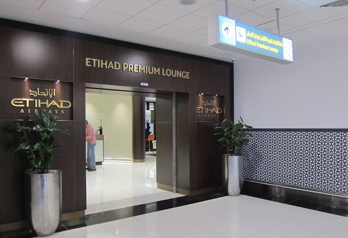 Etihad-Lounge-Abu-Dhabi-11