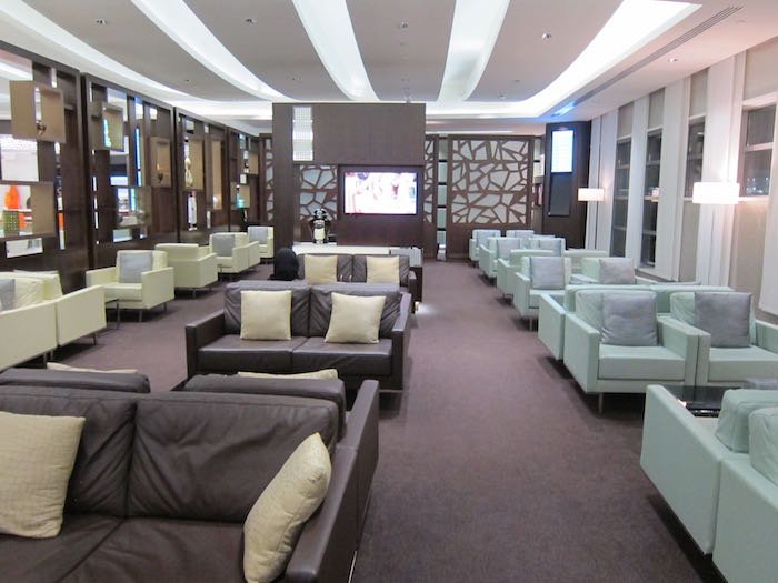 Etihad-Lounge-Abu-Dhabi-14