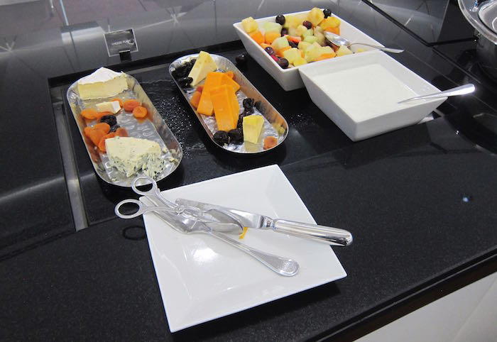 Etihad-Lounge-Abu-Dhabi-40