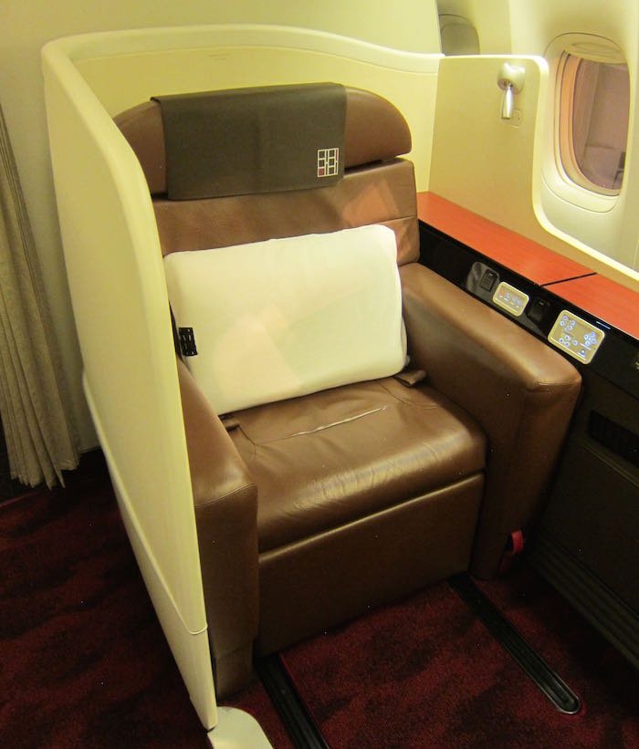 Japan-Airlines-First-Class-03