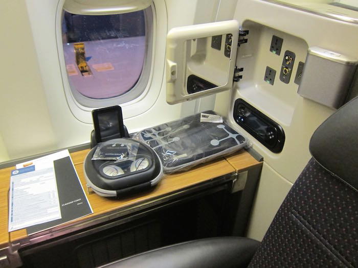 American-777-First-Class-08