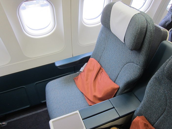 Cathay-Pacific-Business-Class-26