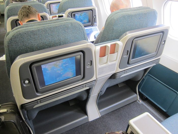 Cathay-Pacific-Business-Class-27