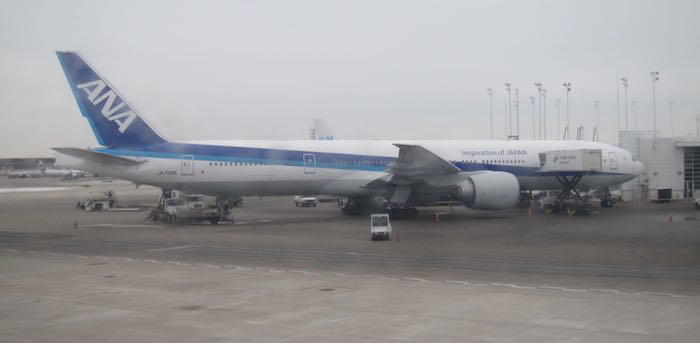 Cathay-Pacific-First-Class-777-15